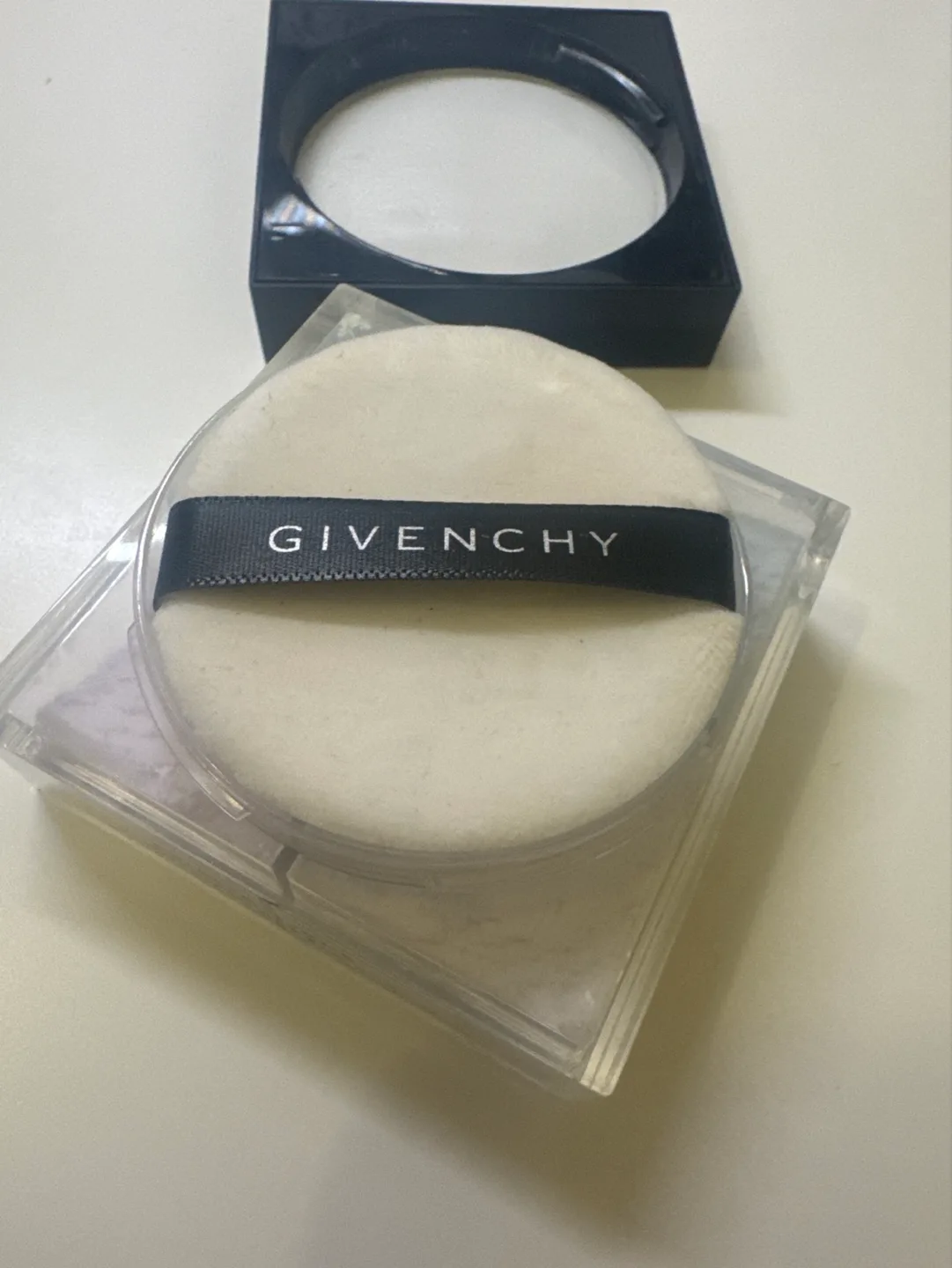 Givenchy Prisme Libre Loose Powder image indicator(2)