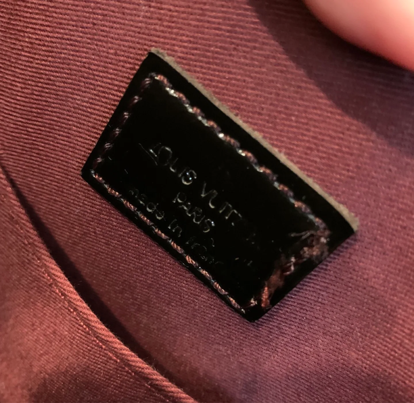 LV Monogram Vernis Alma MM image indicator(9)