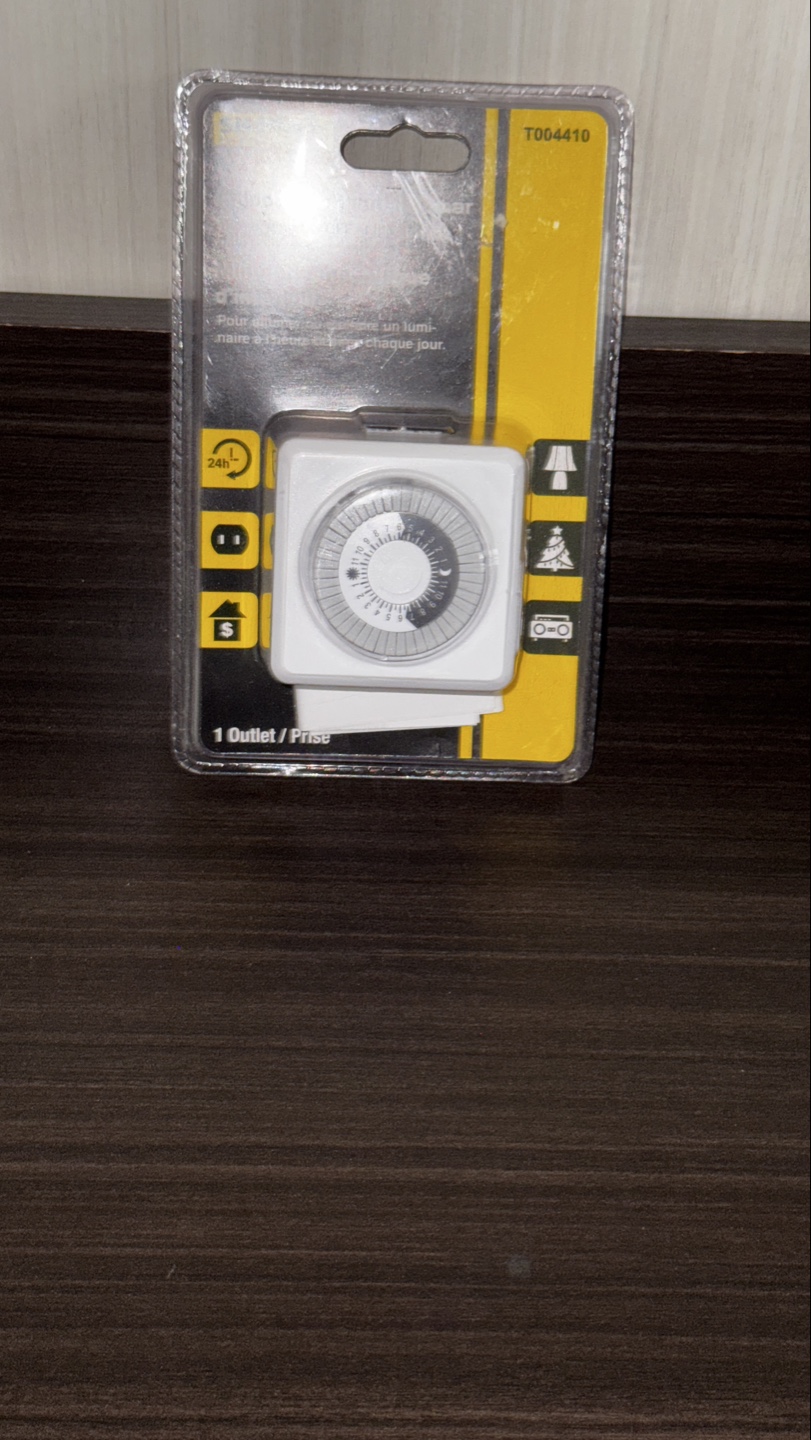 New! 24-Hour Mechanical Timer Outlet - photo 2