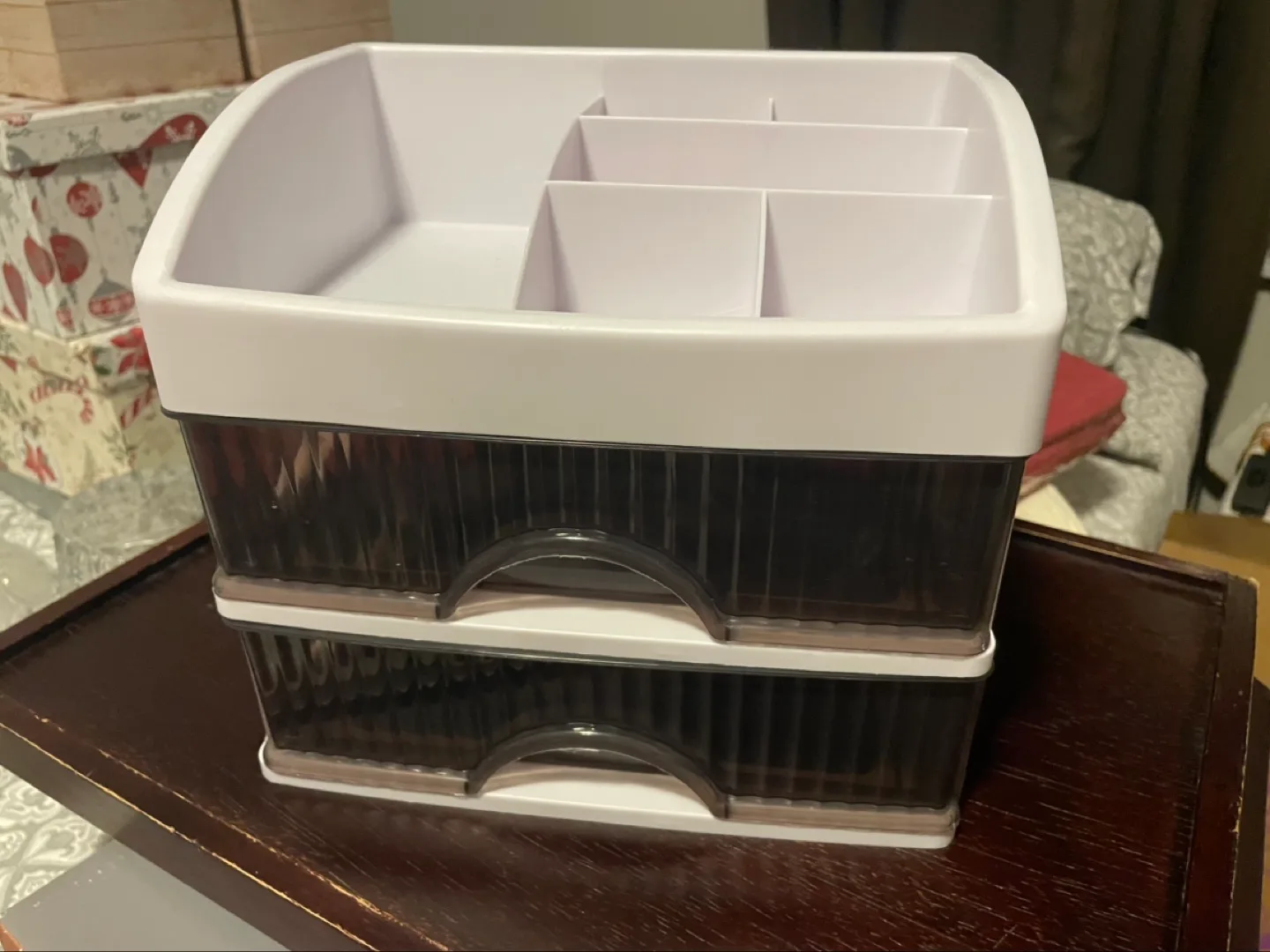 Two-tier organizer with removable tray image indicator(3)
