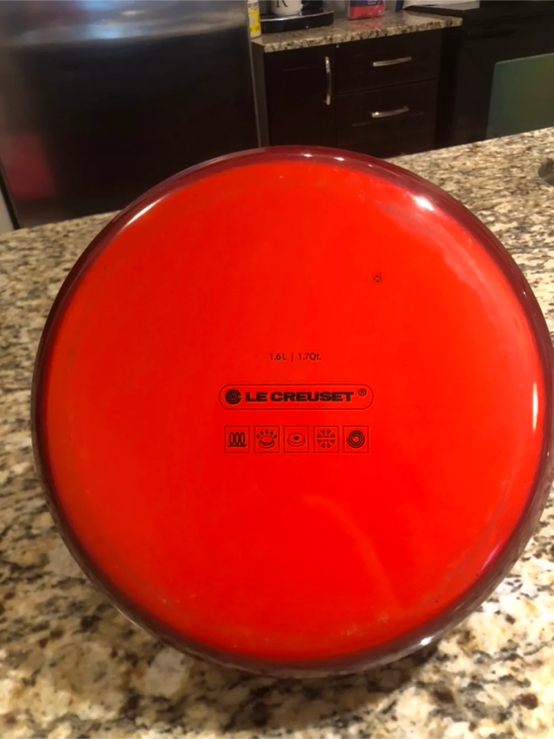 Le Creuset Red Kettle - 1.6L image indicator(4)