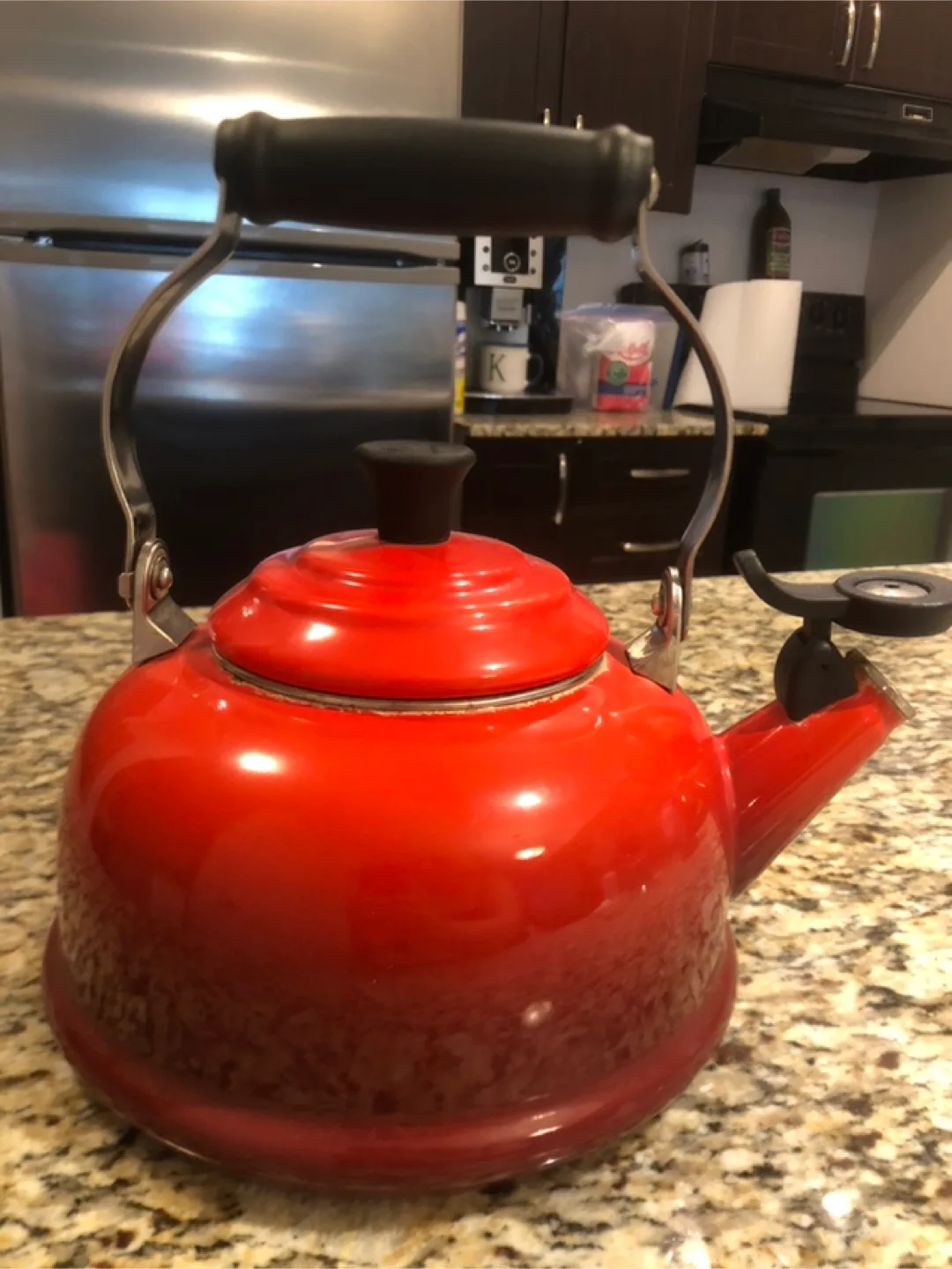 Le Creuset Red Kettle - 1.6L thumbnail