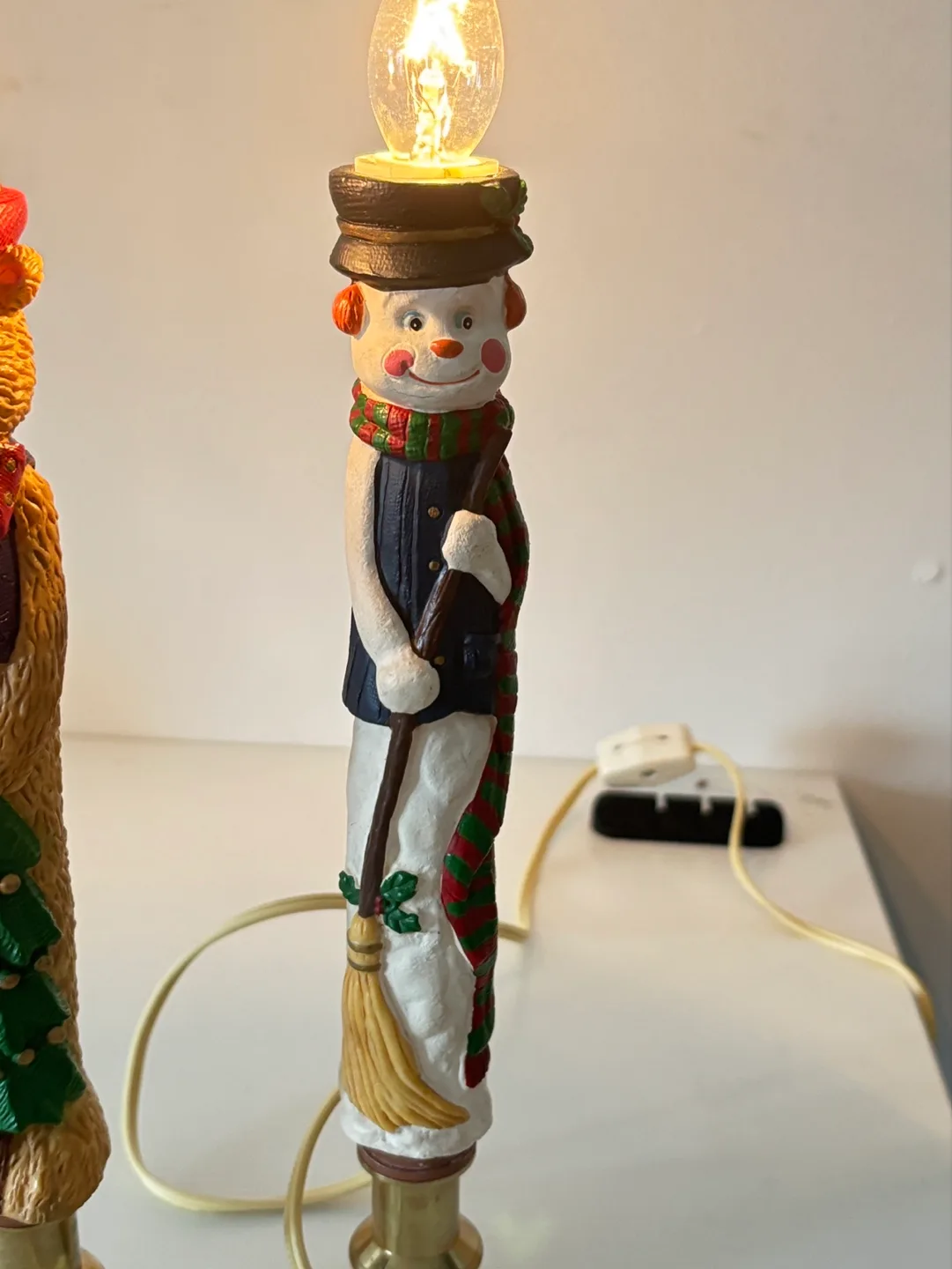 VINTAGE Adorable Christmas Light-Up Bear and Snowman Figurines image indicator(5)