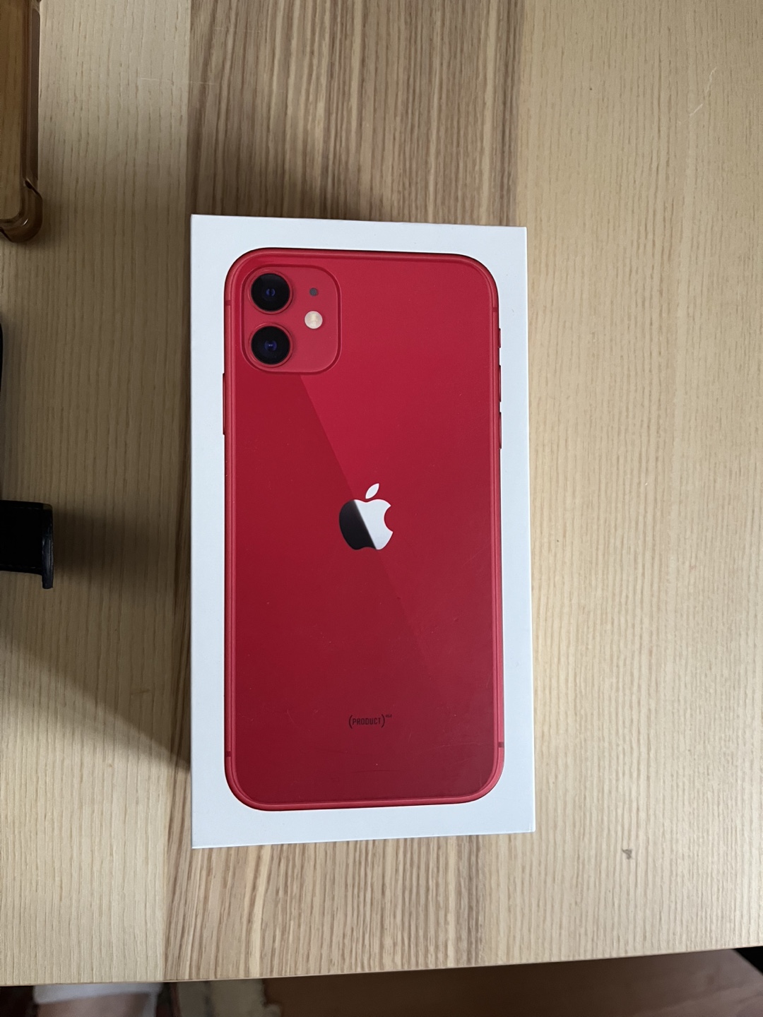 iPhone 11 RED 64GB  very good condition. Pick up Kanata North - photo 5