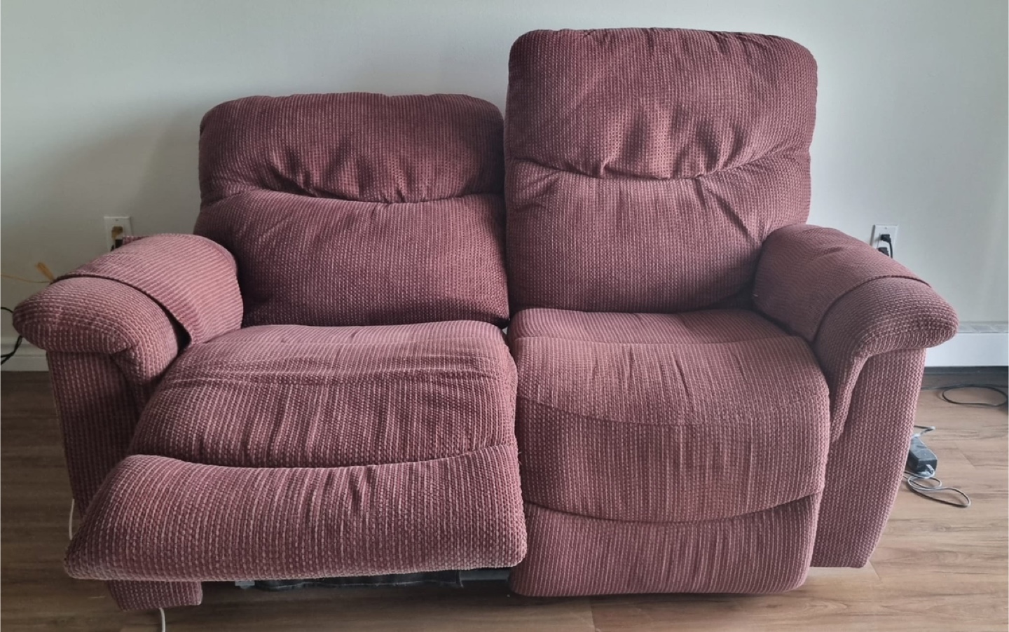 Electric Loveseat – Super Comfortable!
