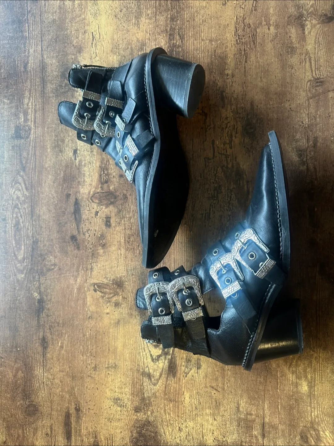 Topshop Black Leather Buckle Ankle Boots thumbnail