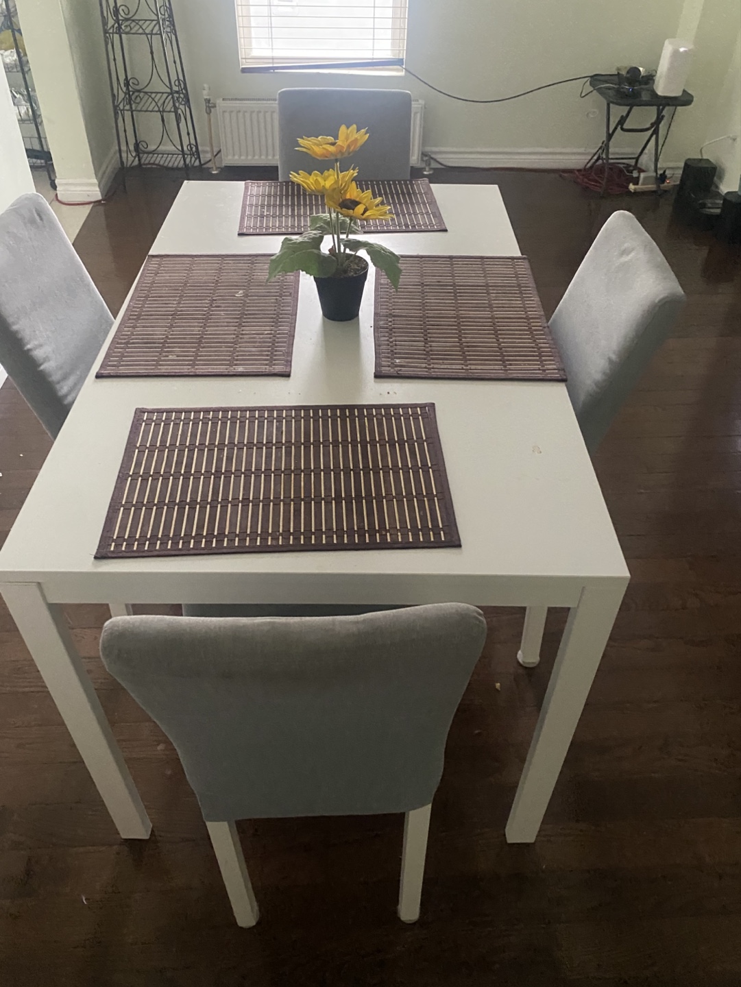 White Dining Table Set with Four Grey Chairs - photo 2