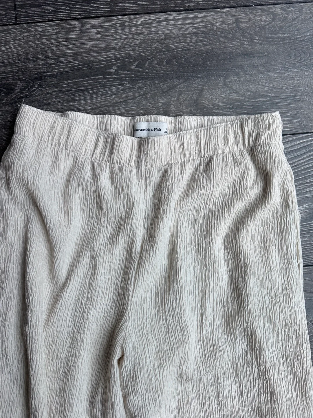 Abercrombie & Fitch Cream Wide Leg Trousers - Size Medium thumbnail
