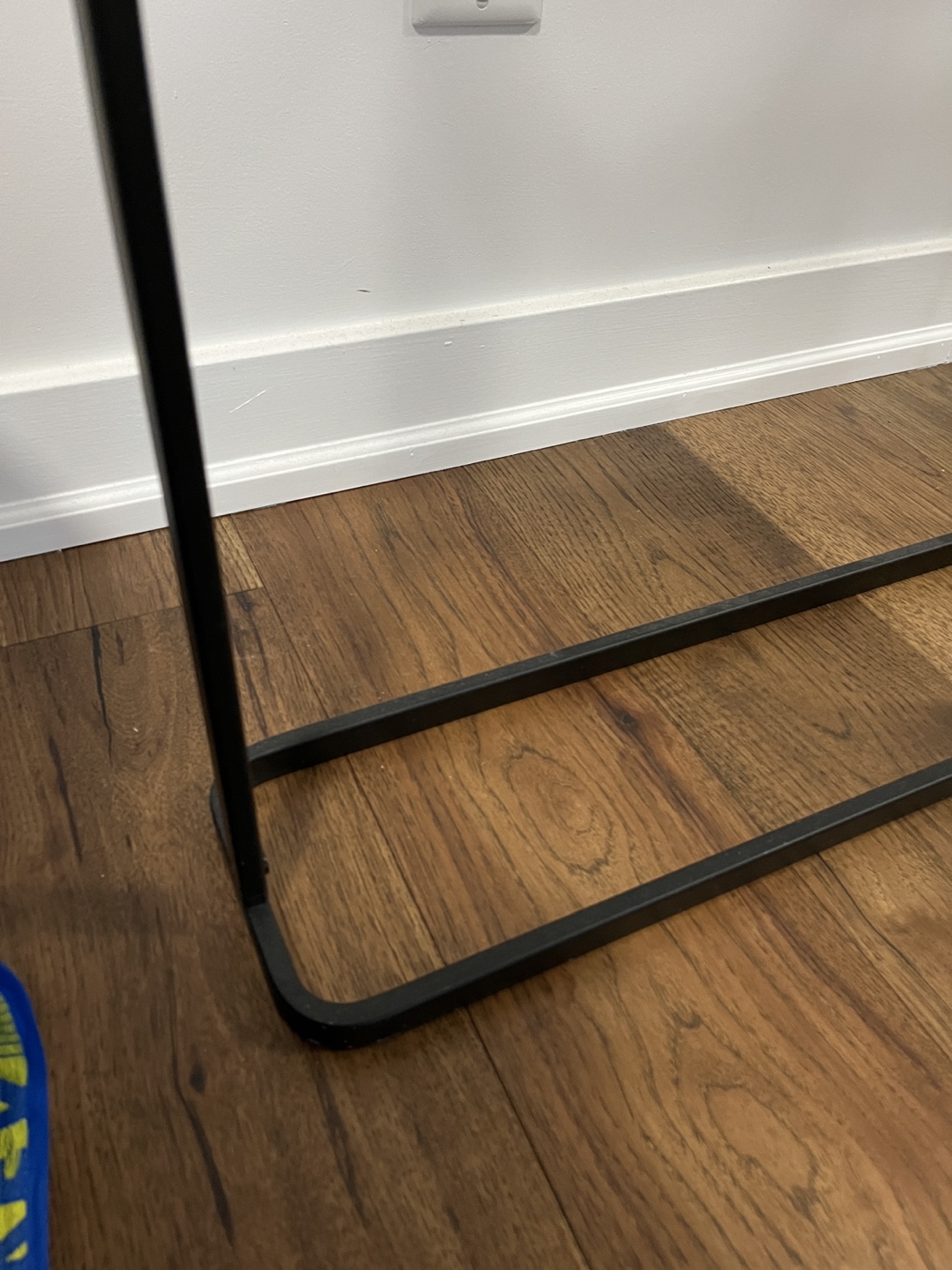 Free standing towel hanger - photo 4