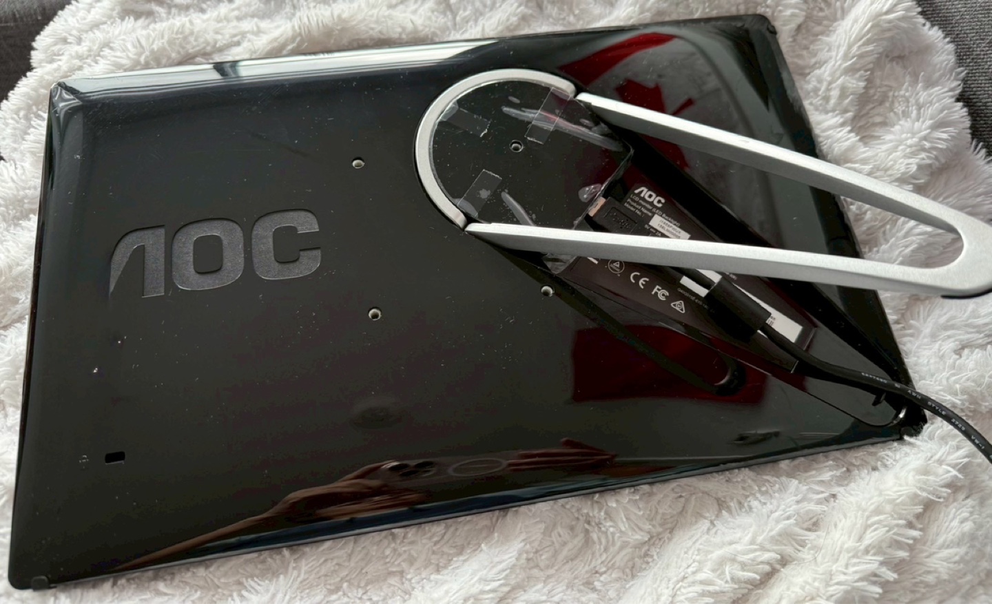 AOC portable Monitor - photo 2