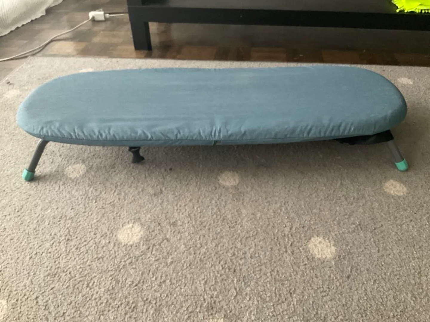 Portable Foldable Iron Pad thumbnail