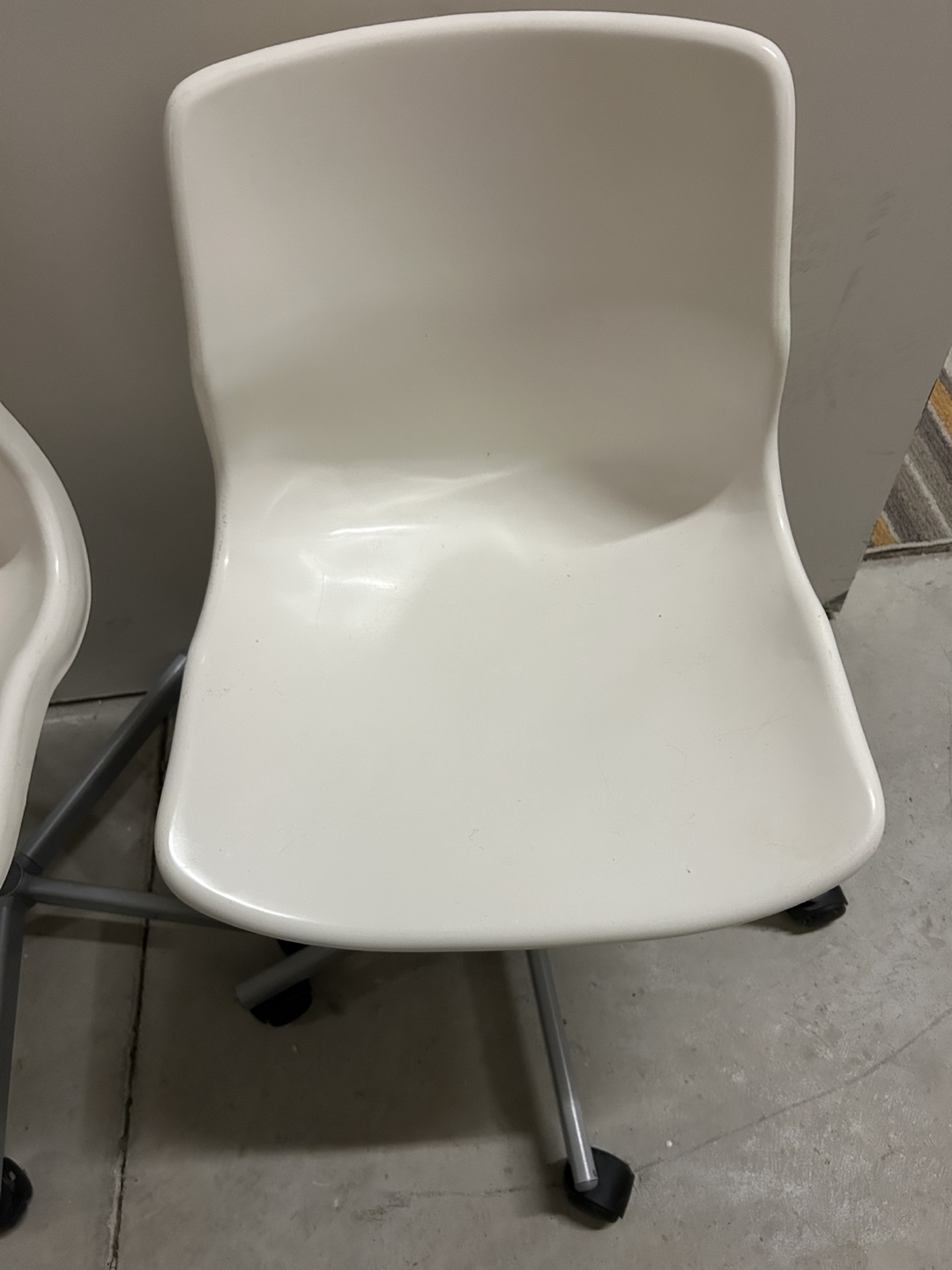 Pair of White Swivel Chairs - photo 3