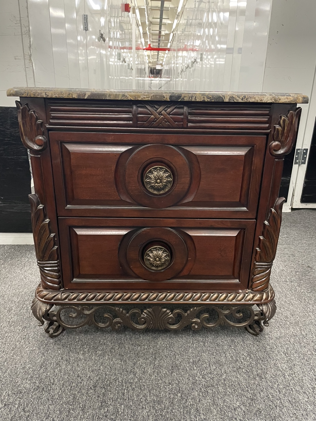Elegant Polished Breccia Marble Top w/ Metal Ornate Nightstand - photo 3