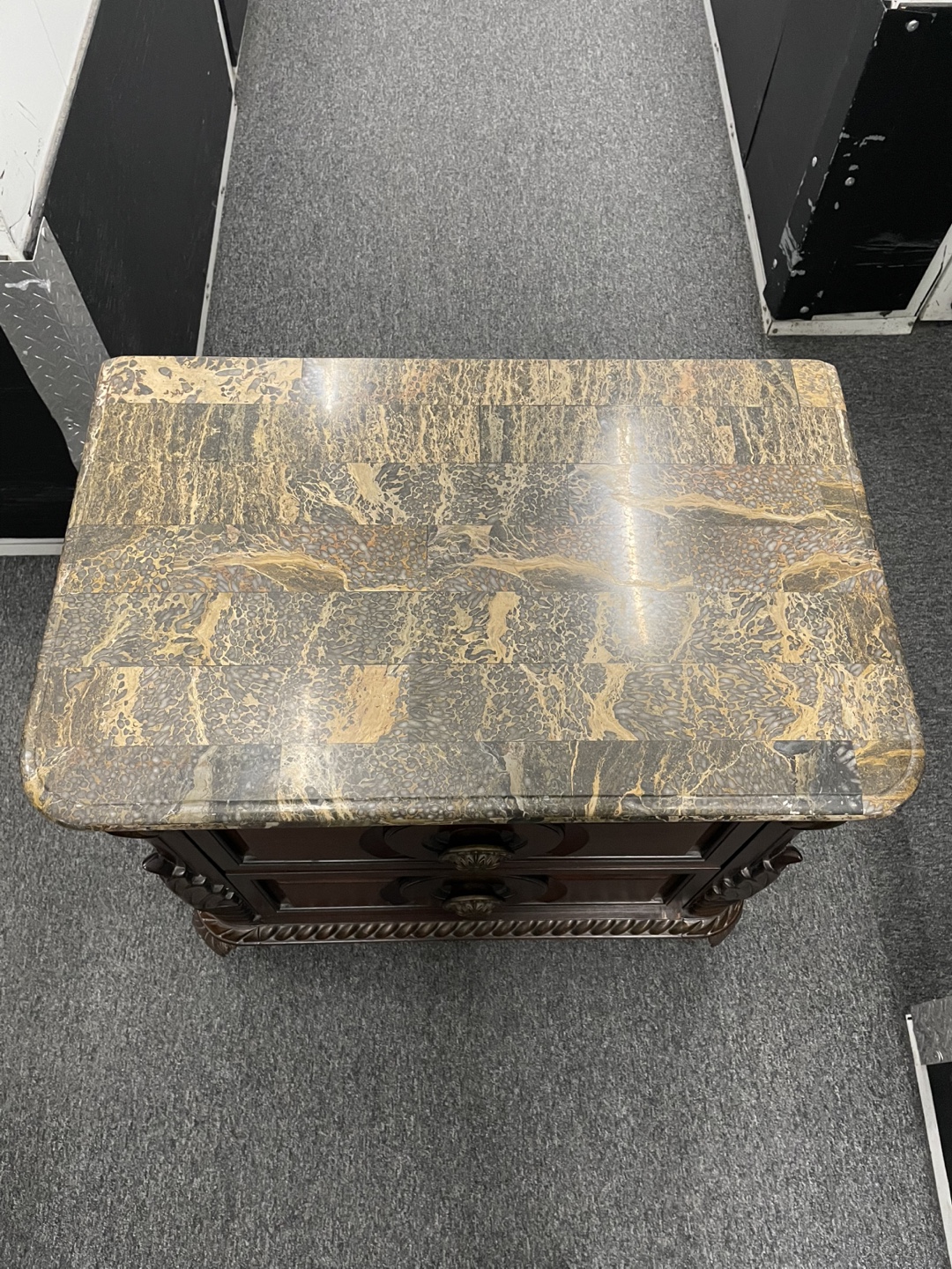 Elegant Polished Breccia Marble Top w/ Metal Ornate Nightstand - photo 2