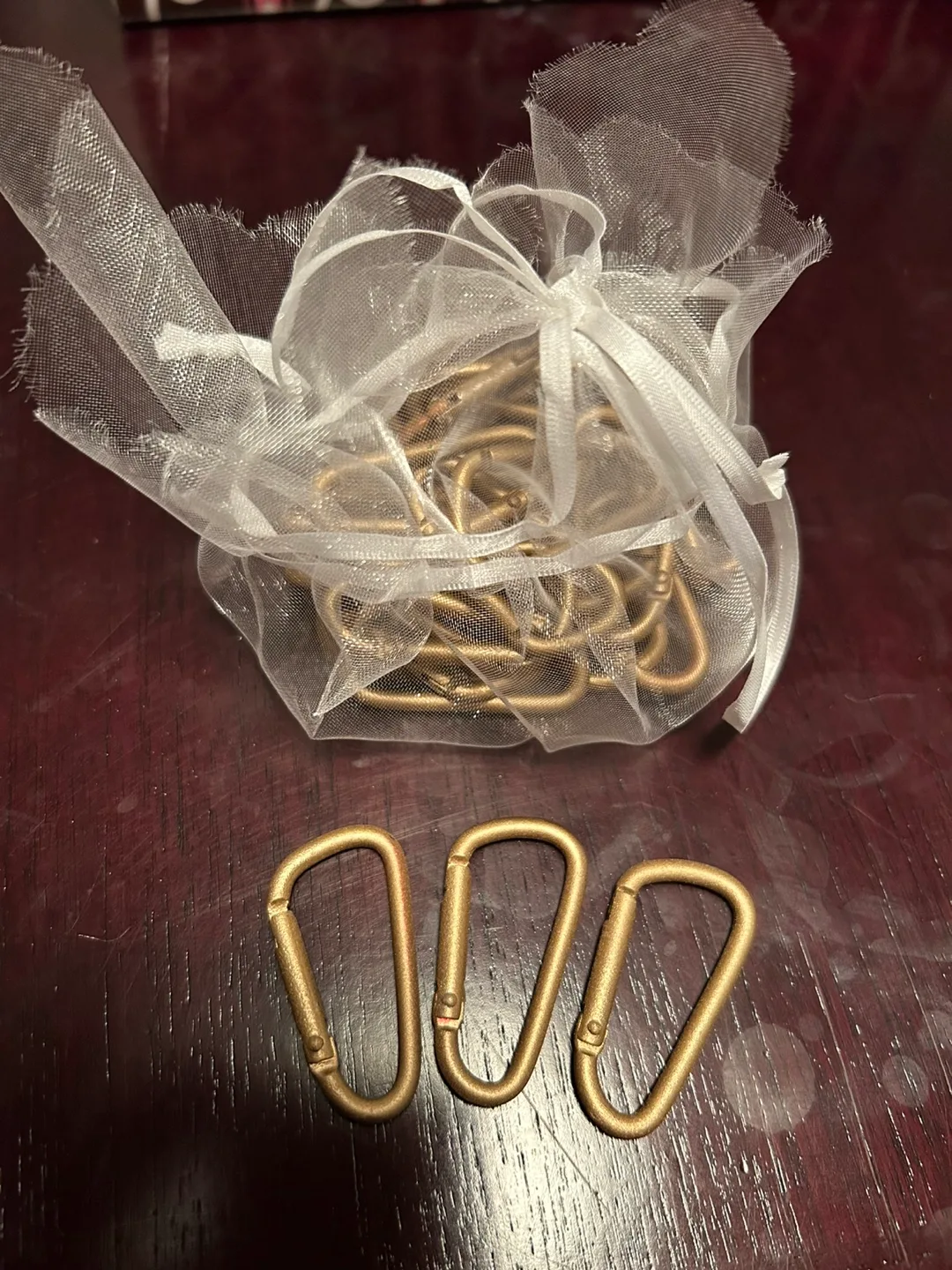 20 Empty Hand Sanitizer Bottles with Carabiner Clips image indicator(3)