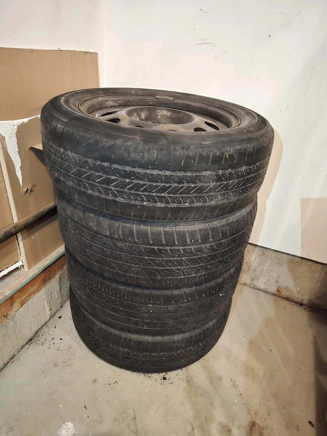 Used P215/60R16 Tires - Set of 4 thumbnail