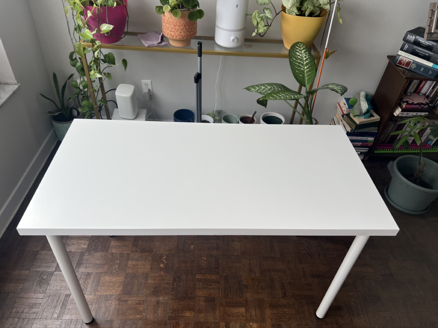 White Linnmon IKEA Desk Table