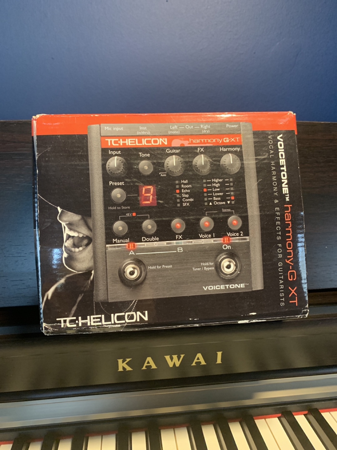 TC Helicon VoiceTone Harmony-G XT Vocal Effects Pedal
