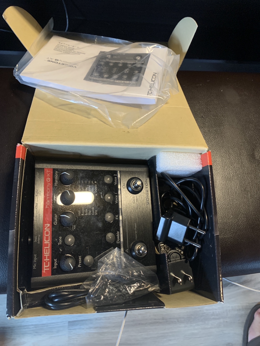 TC Helicon VoiceTone Harmony-G XT Vocal Effects Pedal - photo 2