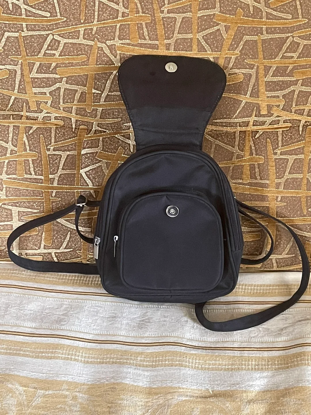 Victoria Black Mini Backpack image indicator(3)