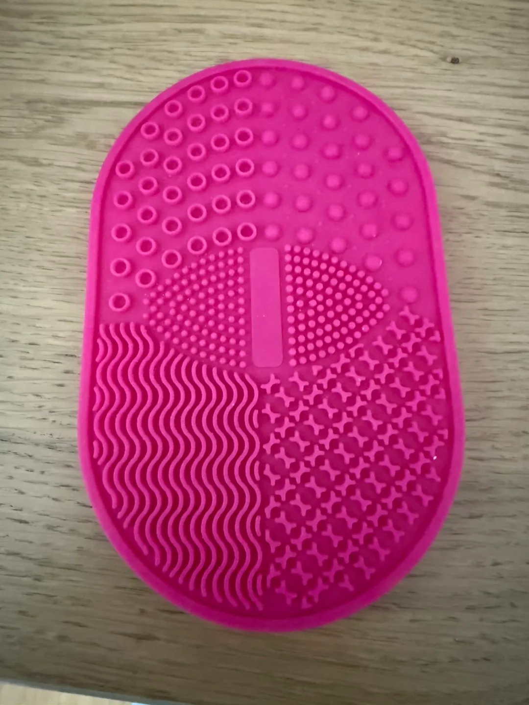 Pink Silicone Makeup Blender Cleaning Mat thumbnail