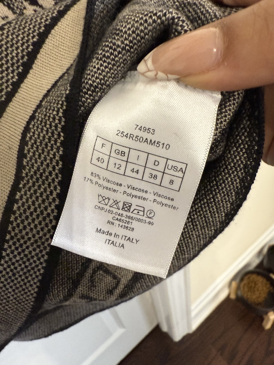 Christian Dior Paris Beige & Black Knit Sweater - photo 3
