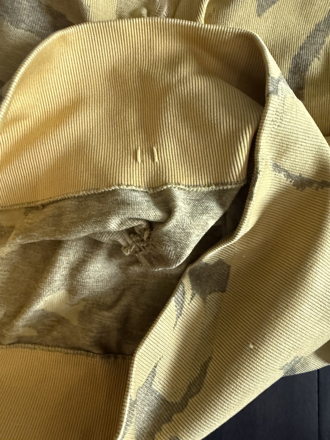 Gymshark Seamless Camo Leggings - Mustard Yellow - photo 3