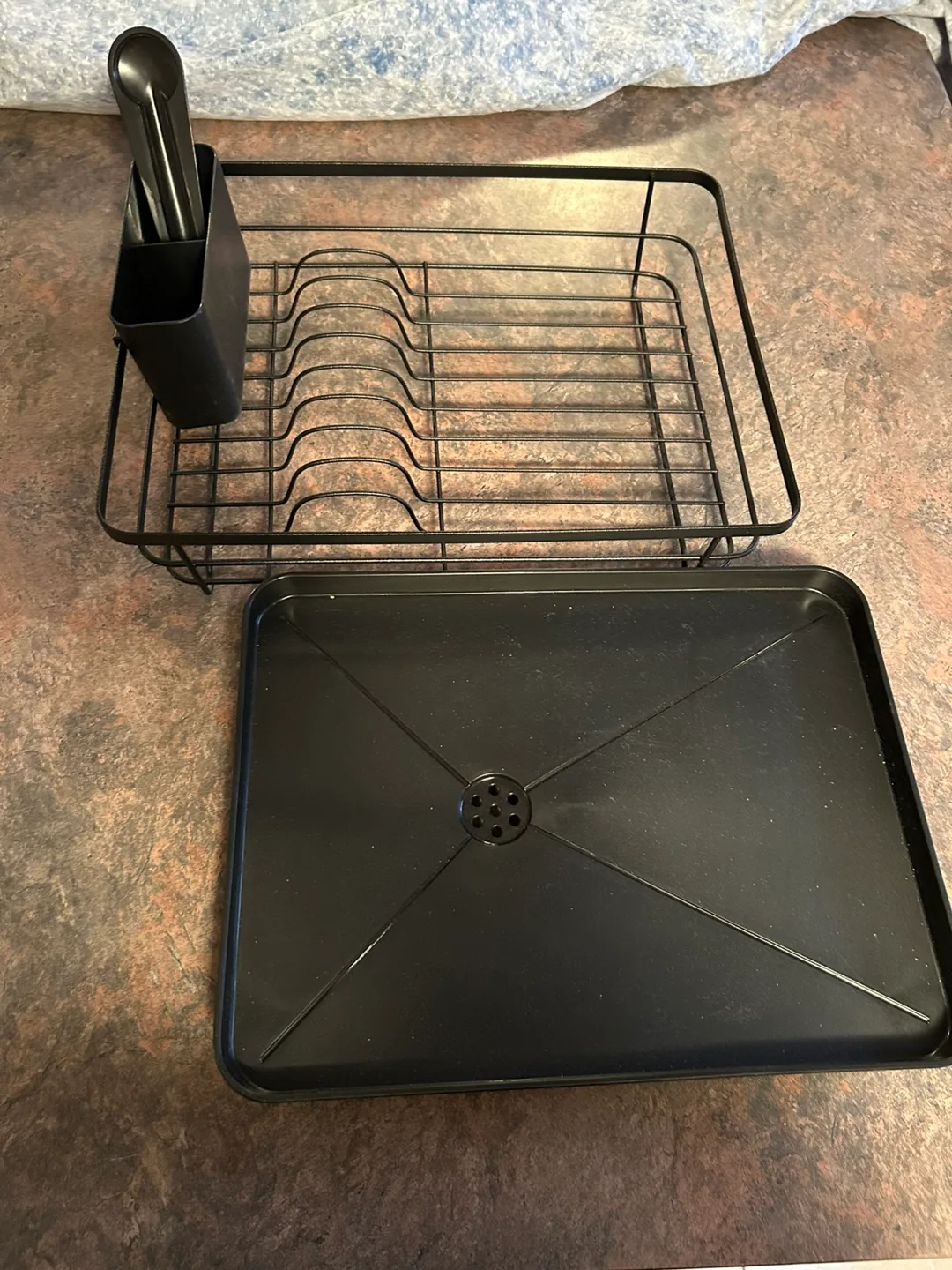 Black Dish Drying Rack with Utensil Holder image indicator(2)