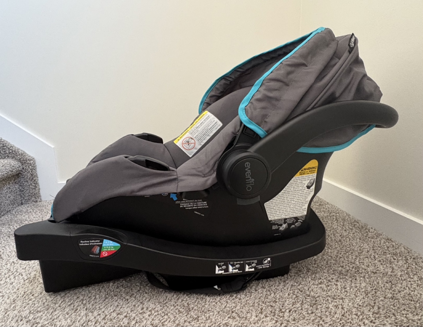 Evenflo Litemax 35 Infant Car Seat - Grey/Teal - photo 3