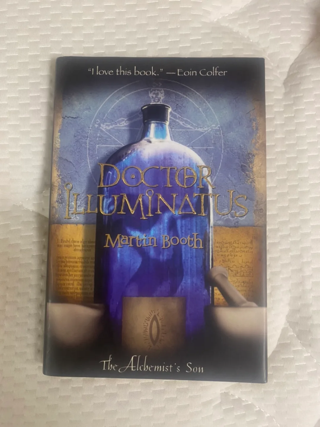 Bundle of 6 Used Books - Sci-Fi, Fantasy, and Historical Fiction image indicator(4)