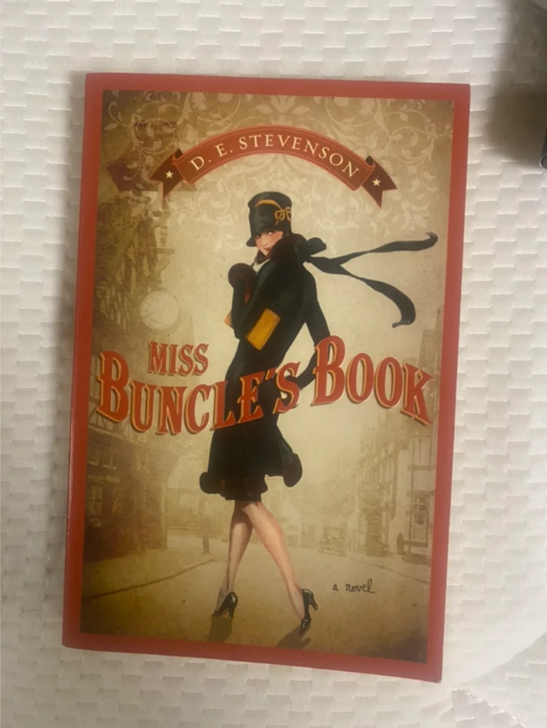 Bundle of 6 Used Books - Sci-Fi, Fantasy, and Historical Fiction image indicator(6)