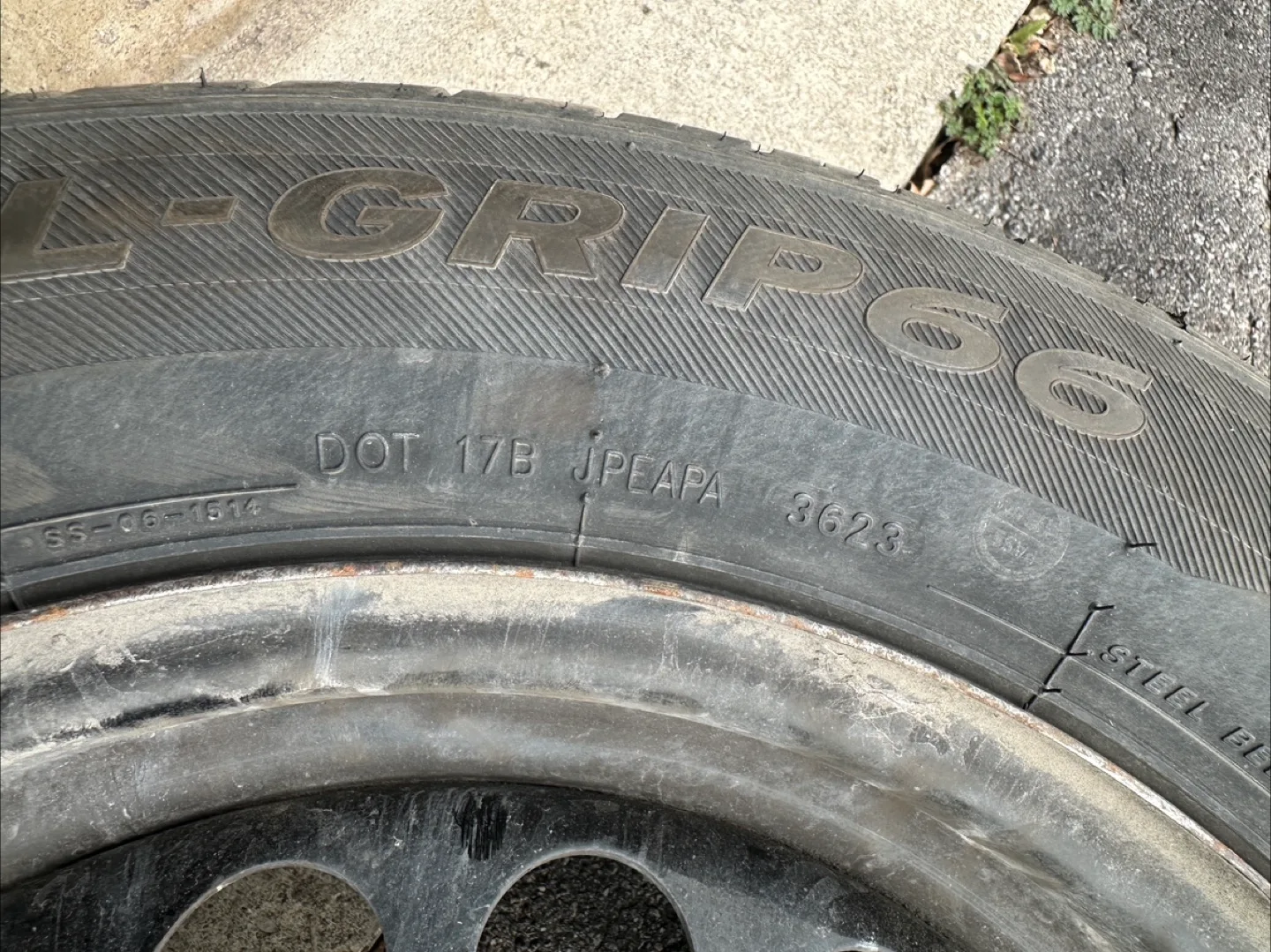 Set of 4 ILINK Summer Tires with Rims image indicator(9)