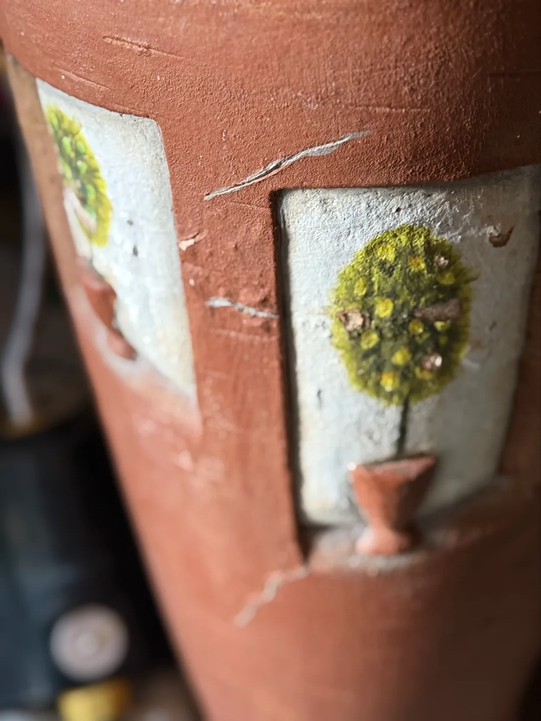 Large Terracotta Planter with Tree Design image indicator(4)