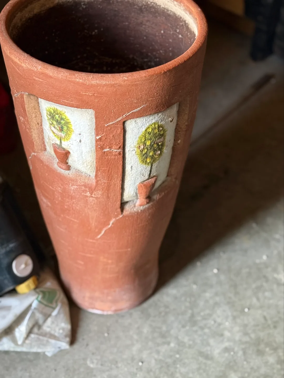 Large Terracotta Planter with Tree Design image indicator(3)
