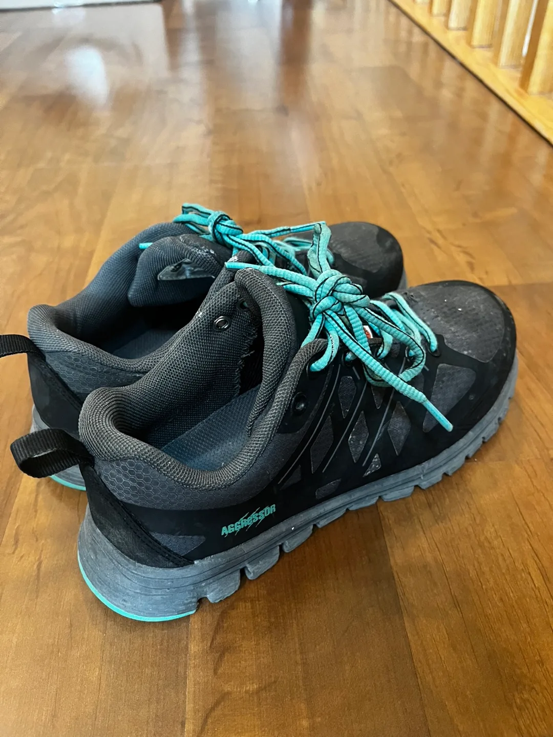 Women's construction Shoes image indicator(2)