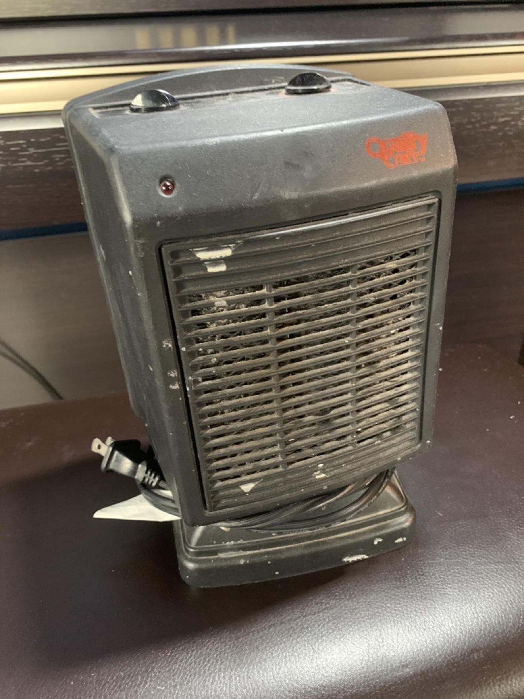 Quality Craft Oscillating Fan Heater