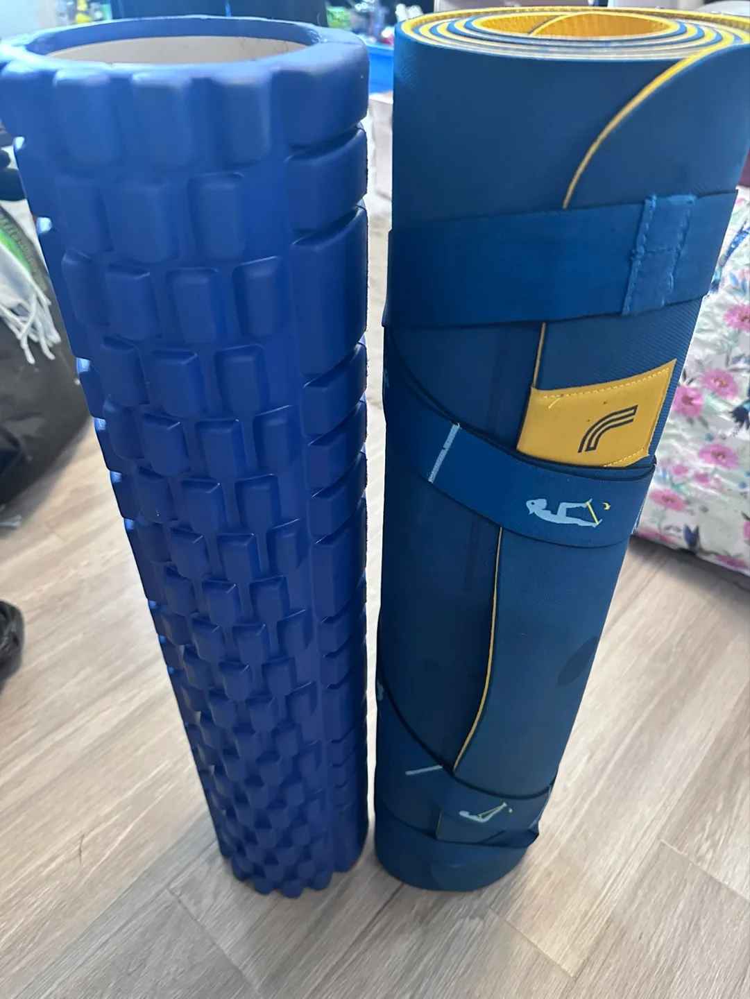 Yoga Mat and Foam Roller Set 💚 thumbnail