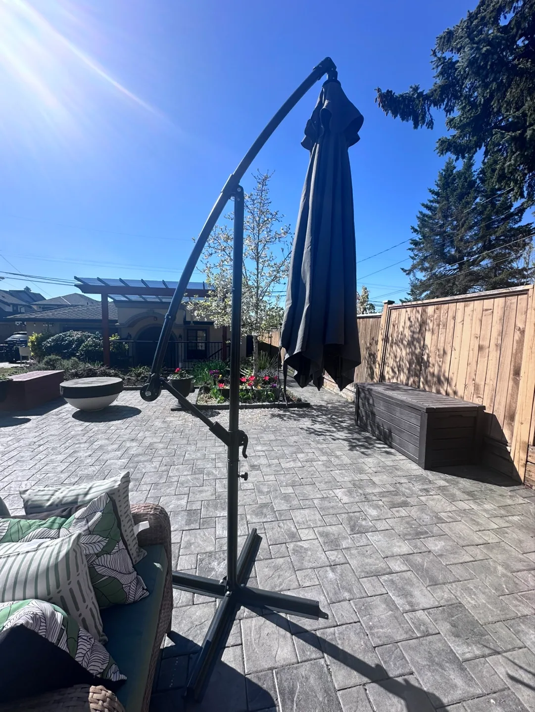 Freestanding Patio Umbrella 💚 image indicator(4)