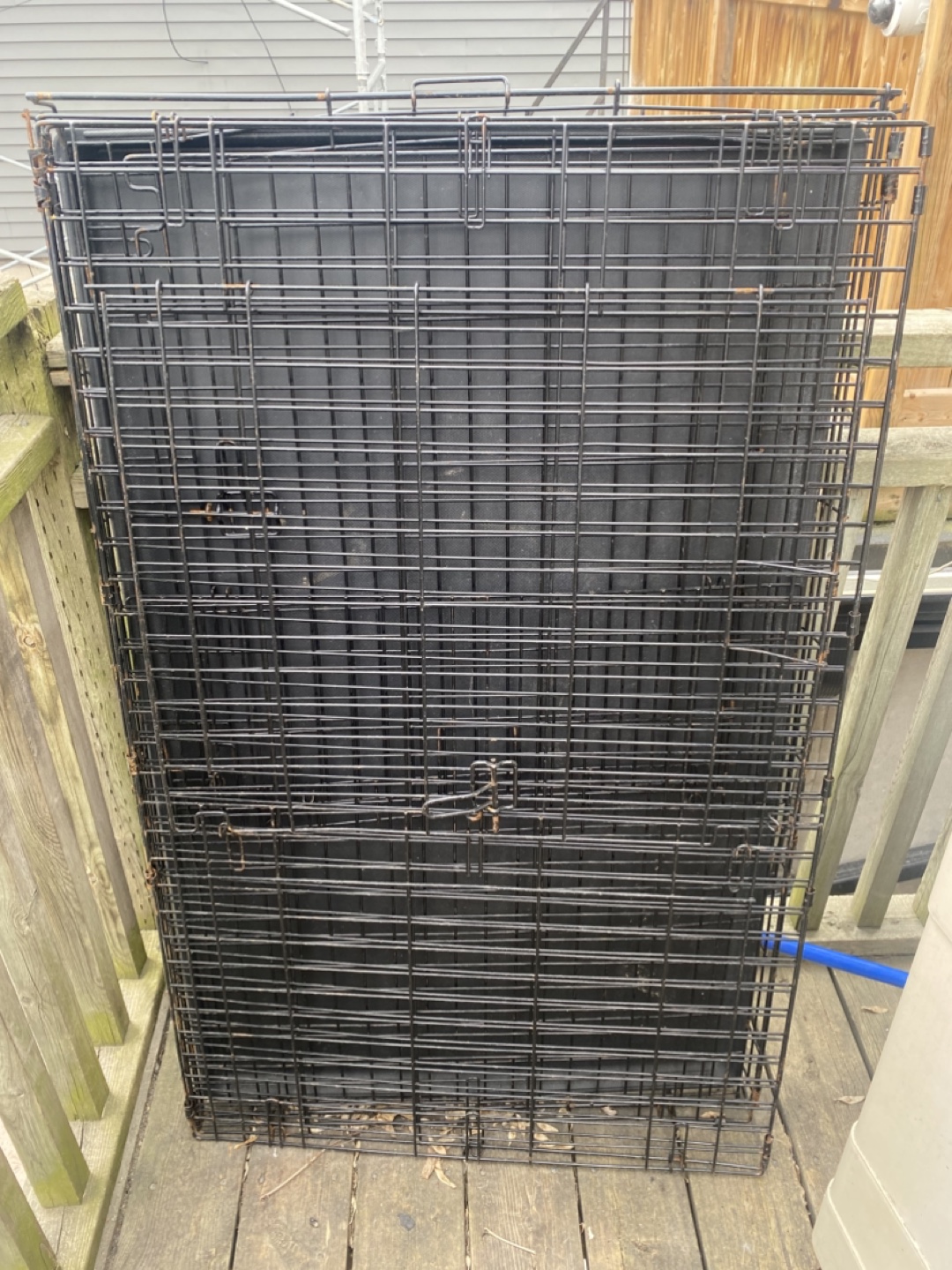 Black Metal Dog Crate
