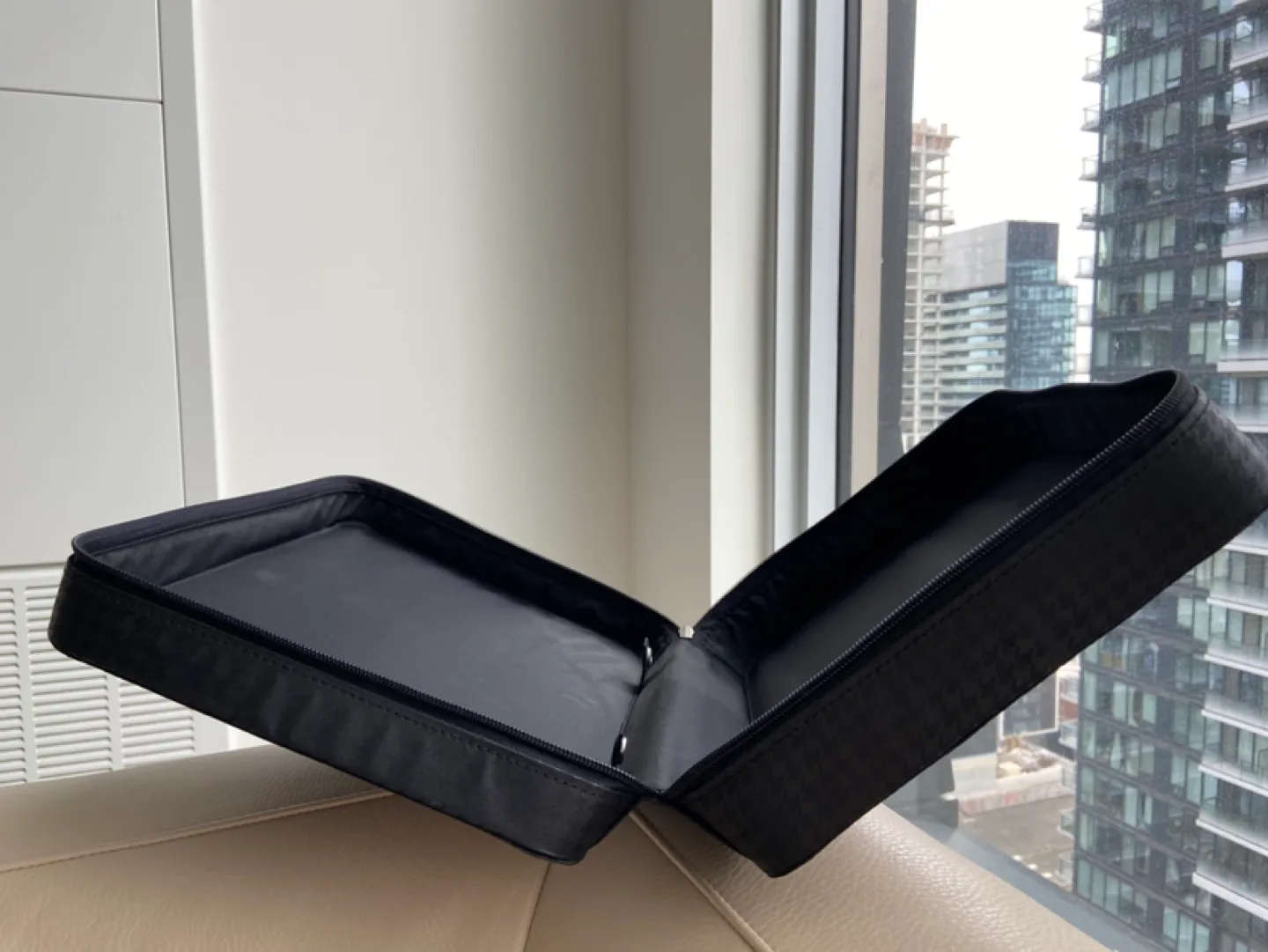 Authentic Dior  Black Houndstooth Case image indicator(2)