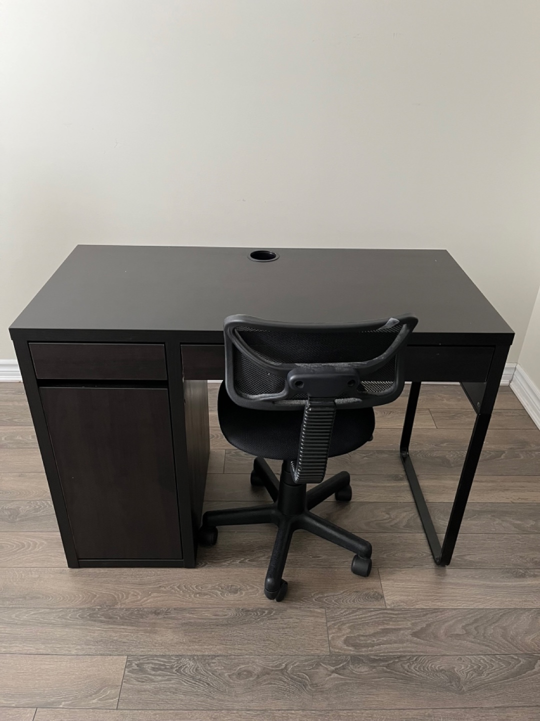 IKEA Desk with Chair - photo 2