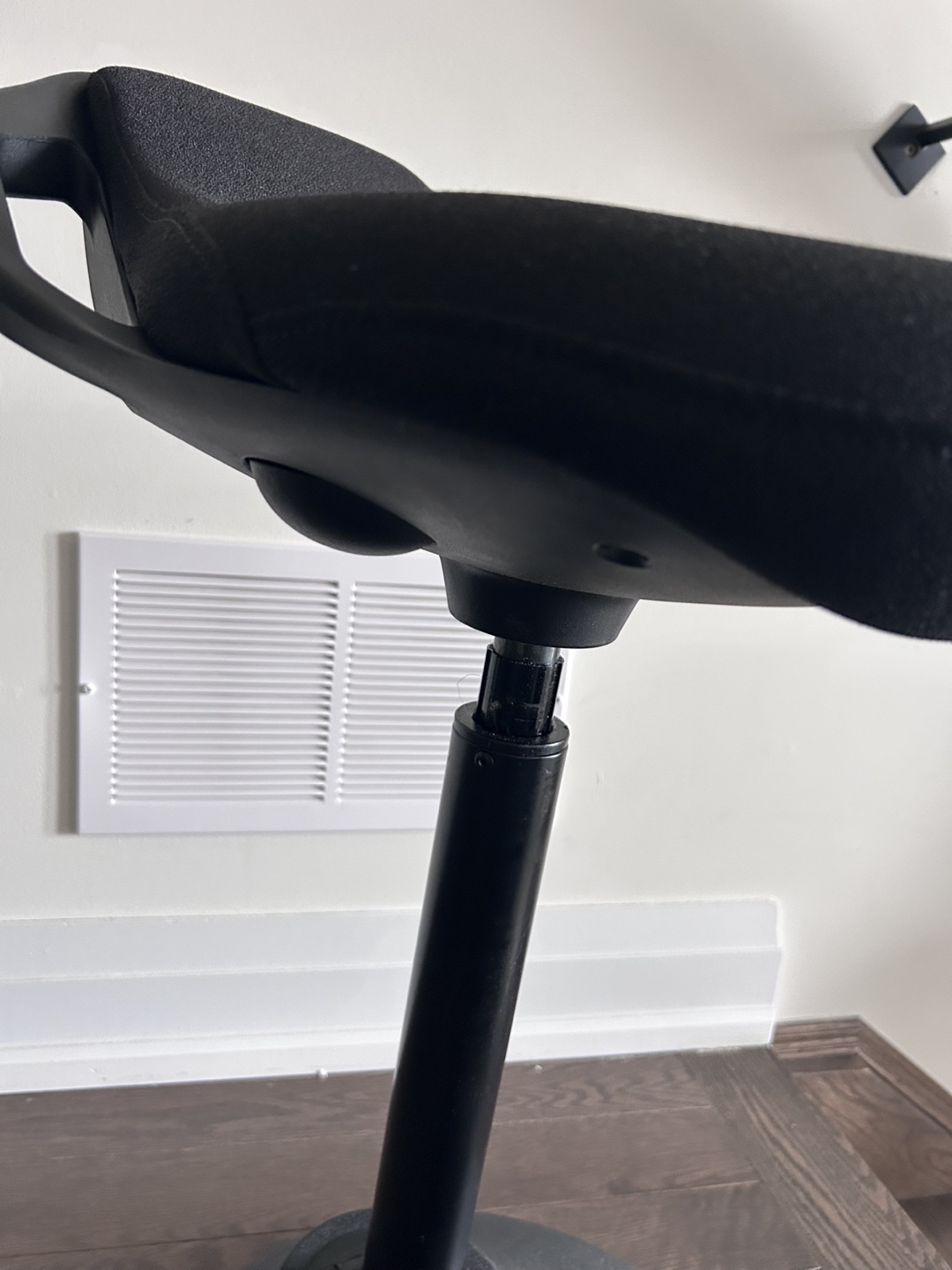 Adjustable Height Saddle Stool - Ergonomic Office Chair - photo 4
