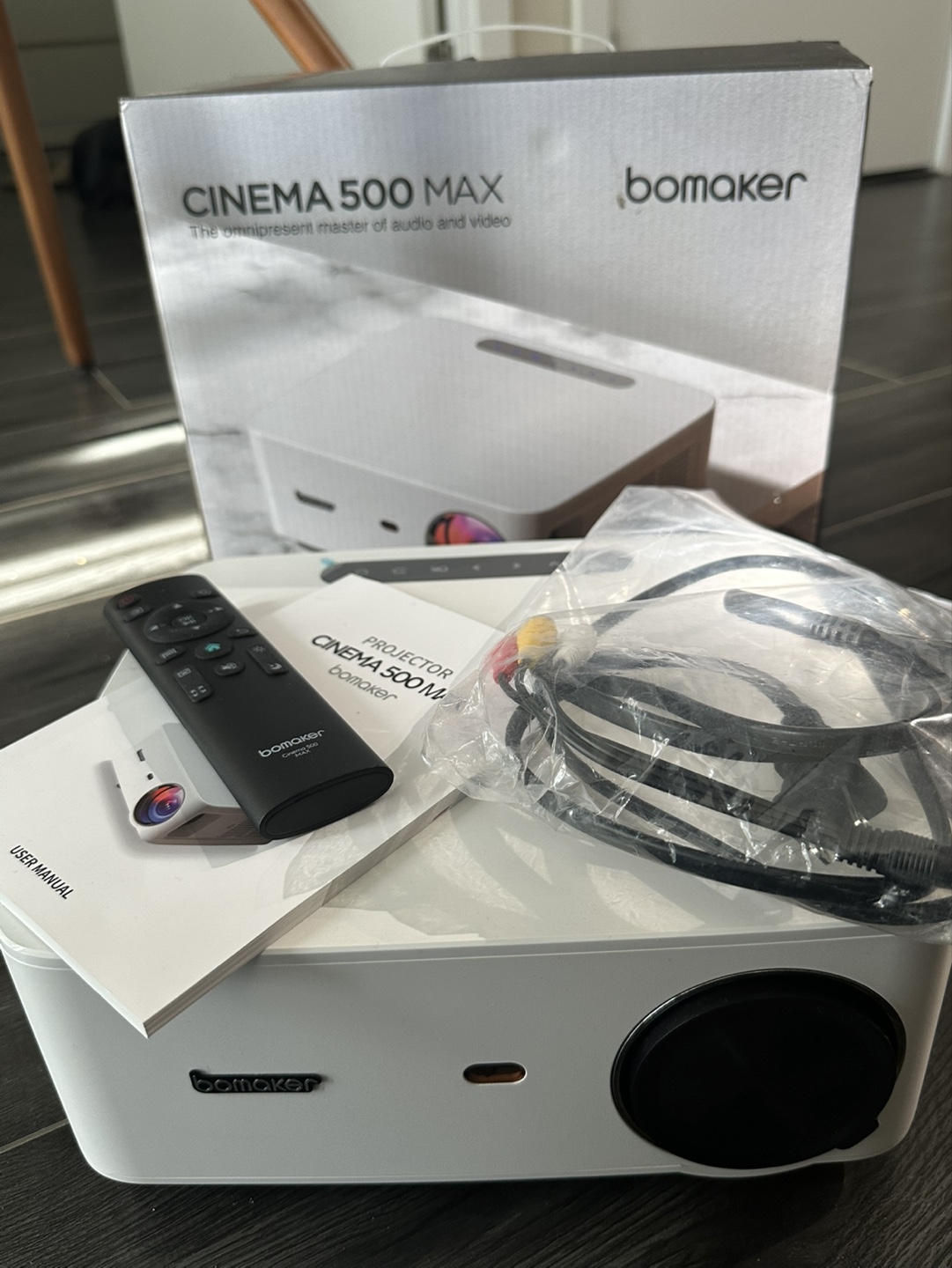 Bomaker Cinema 500 MAX Projector