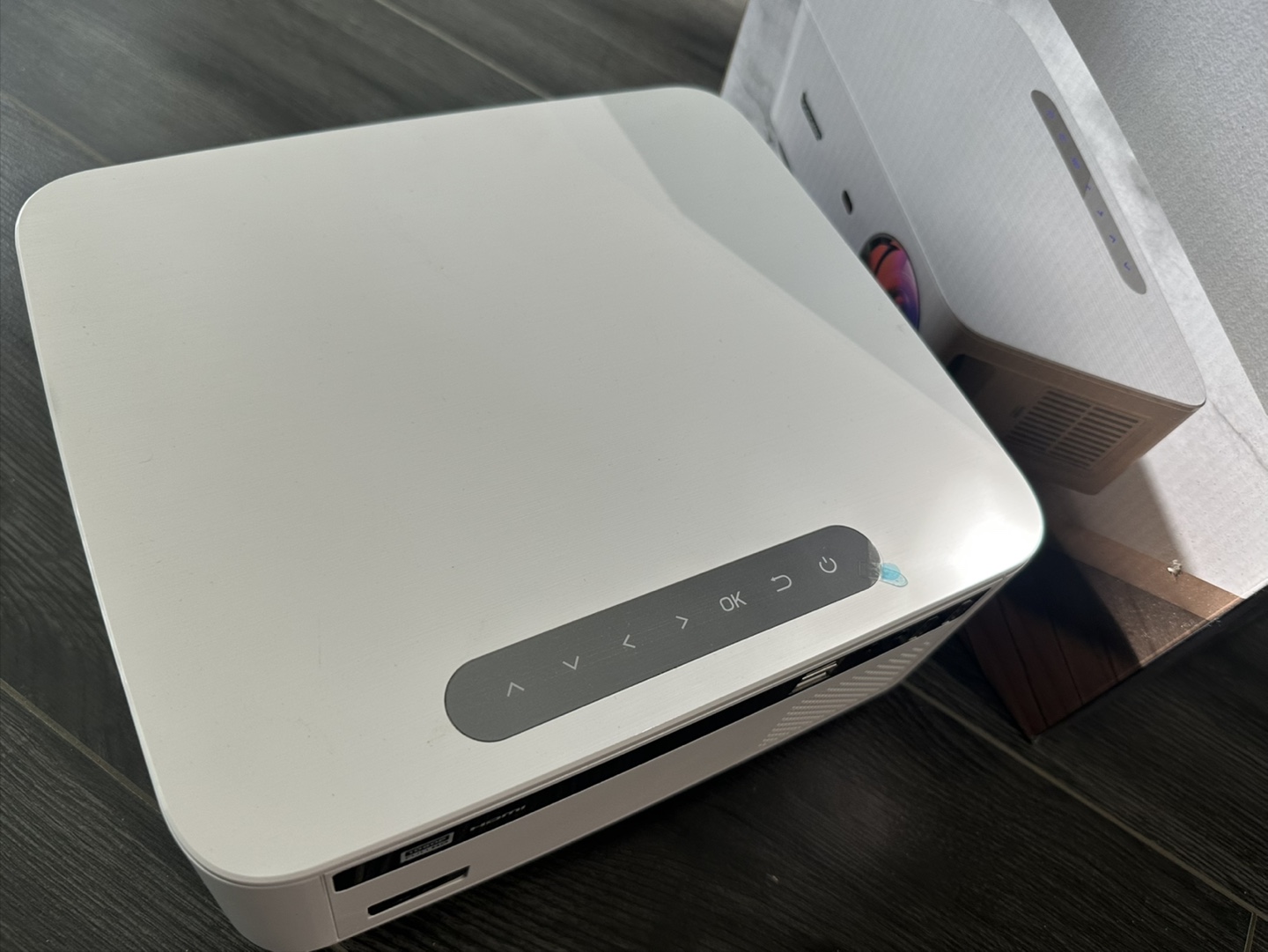 Bomaker Cinema 500 MAX Projector - photo 5