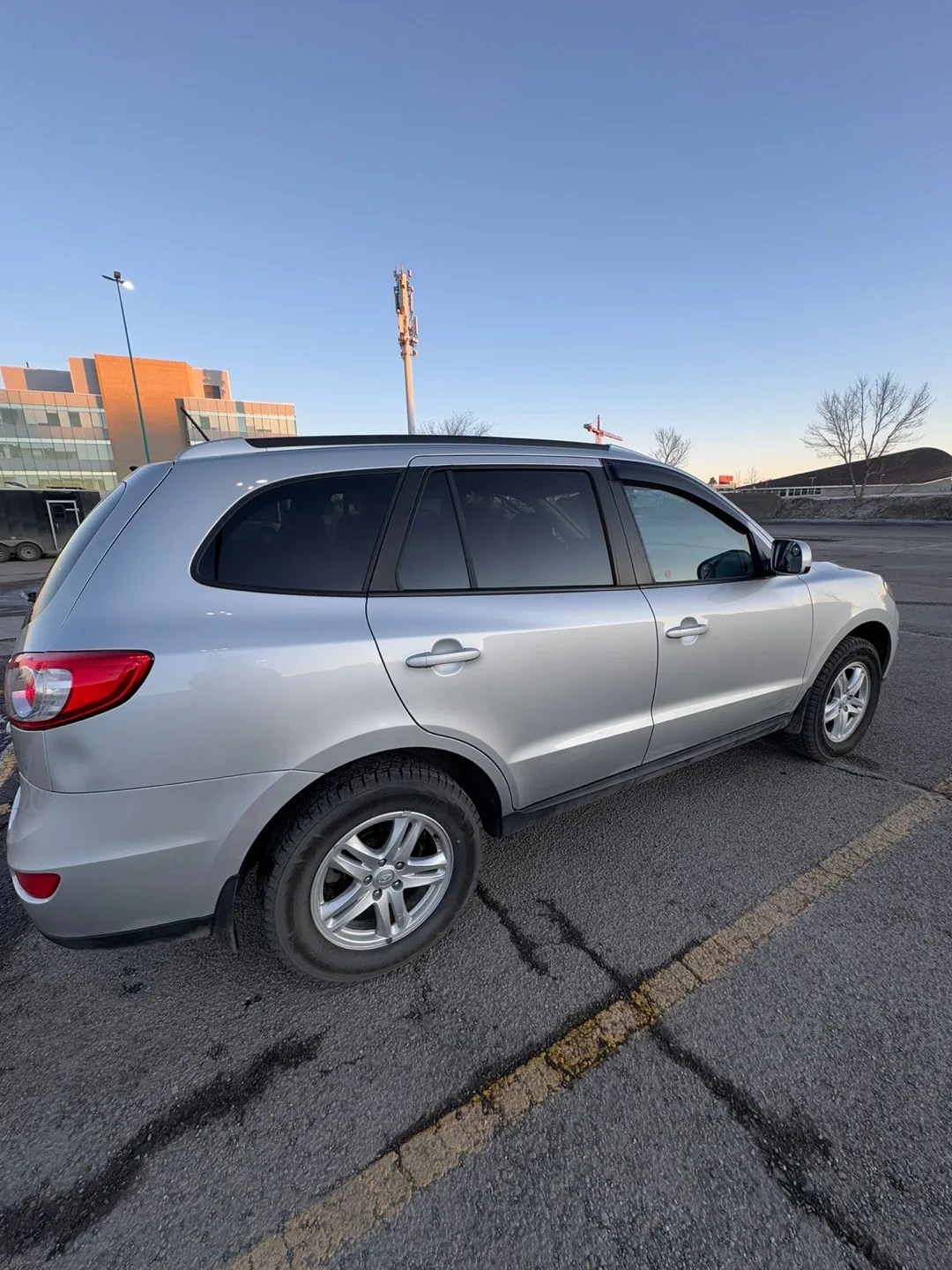 2012 Hyundai Santa Fe Silver AWD v6 3.5L image indicator(7)