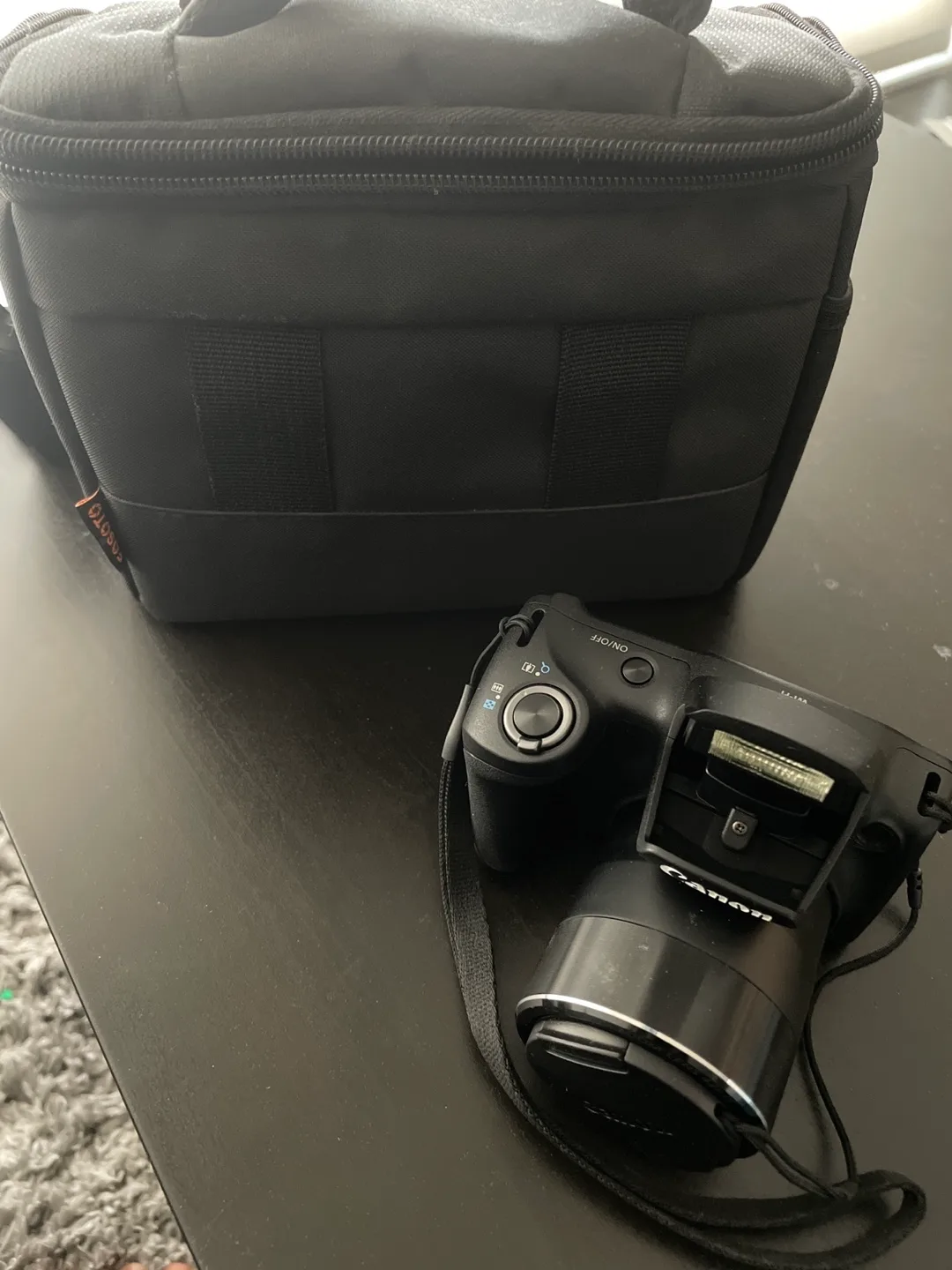 Canon PowerShot SX420 IS Digital Camera with Case thumbnail