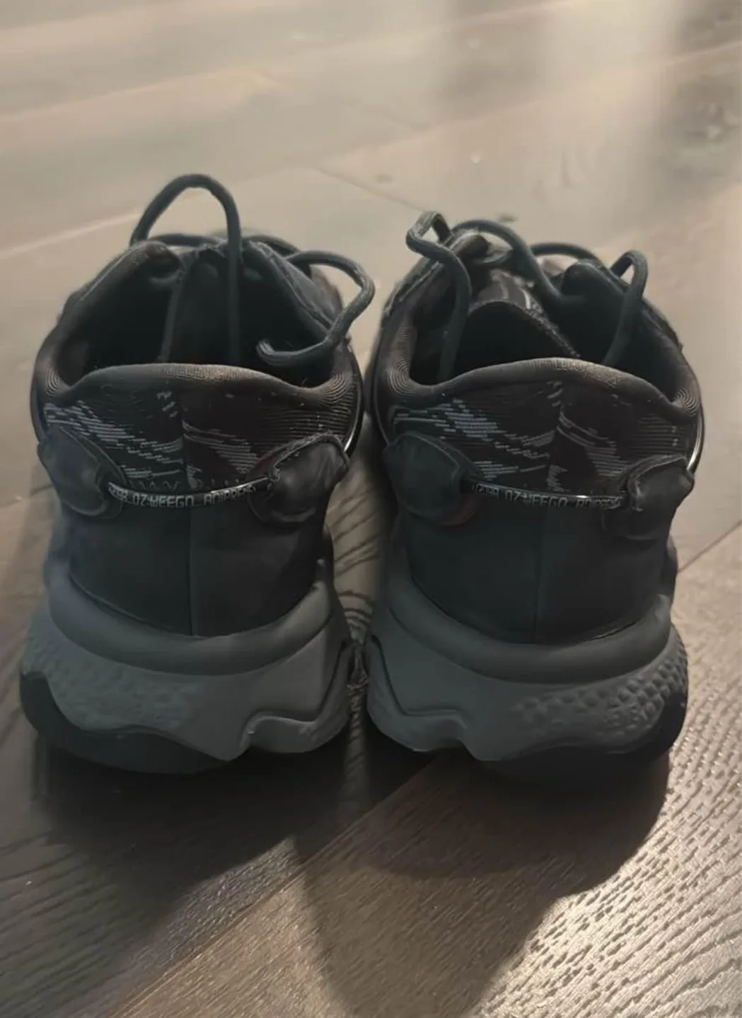 Adidas Ozweego Shoes - Size US 7 image indicator(4)