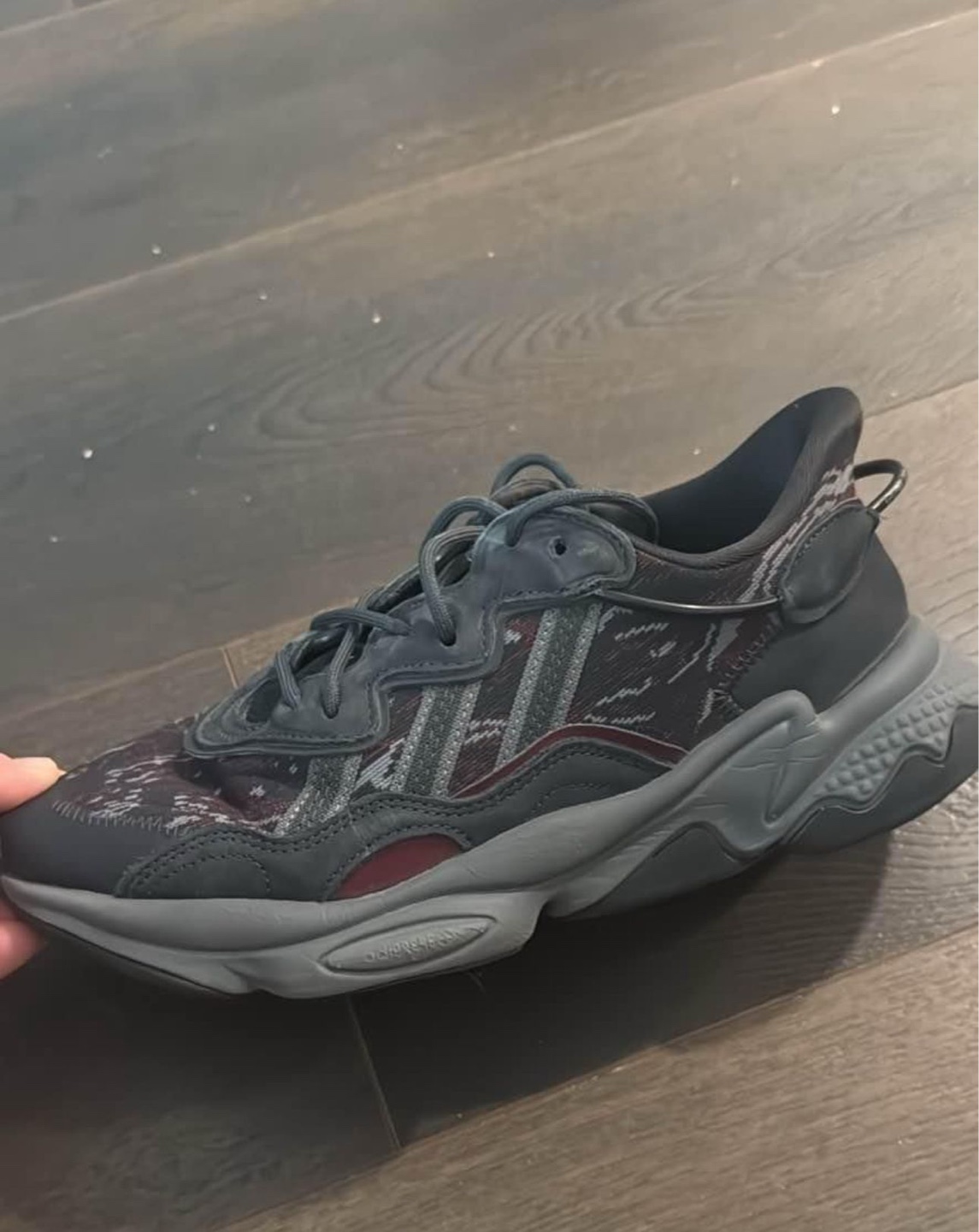 Adidas Ozweego Shoes - Size US 7 - photo 2