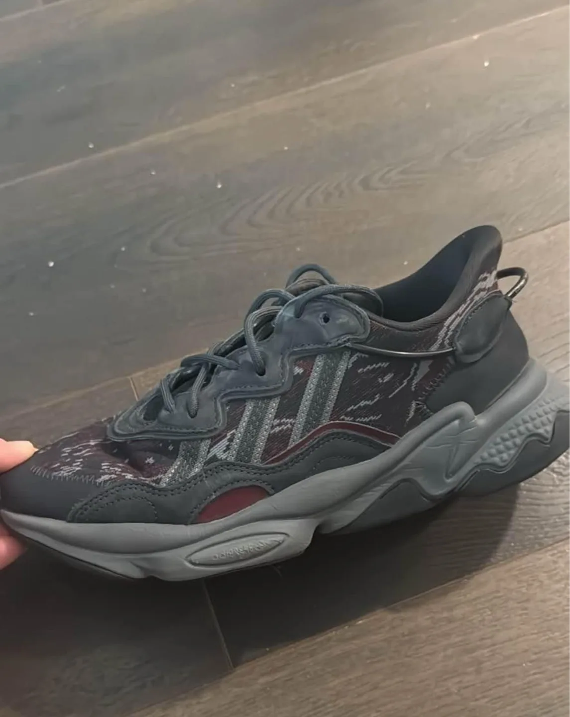 Adidas Ozweego Shoes - Size US 7 image indicator(2)