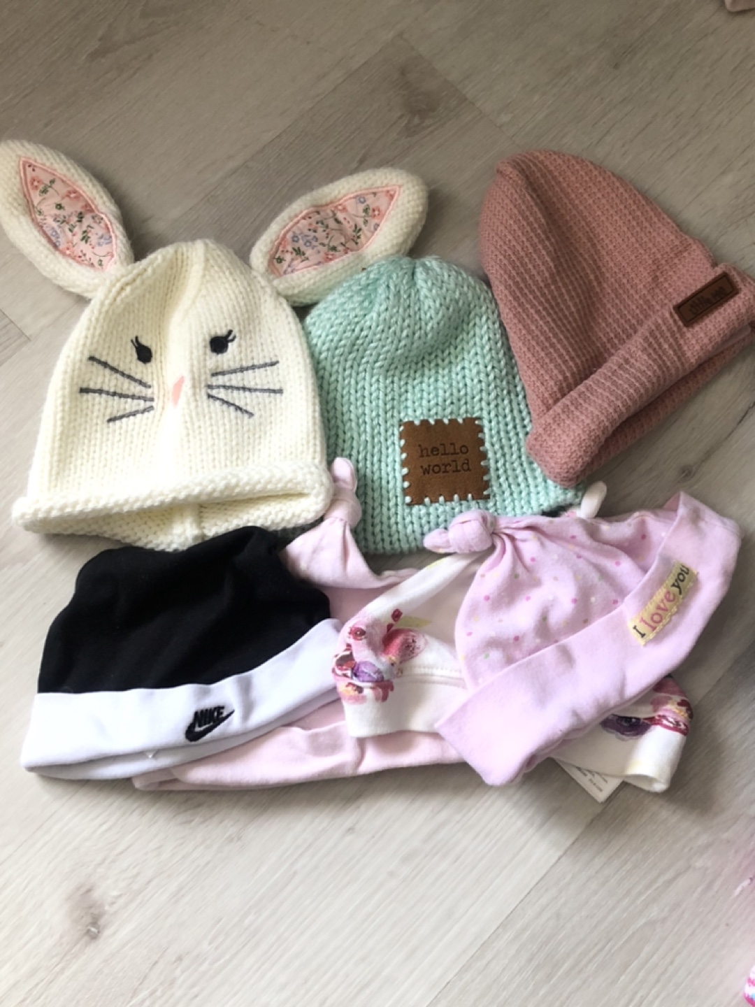 Baby Girl Accessories Bundle - Newborn to 3 Months - photo 3